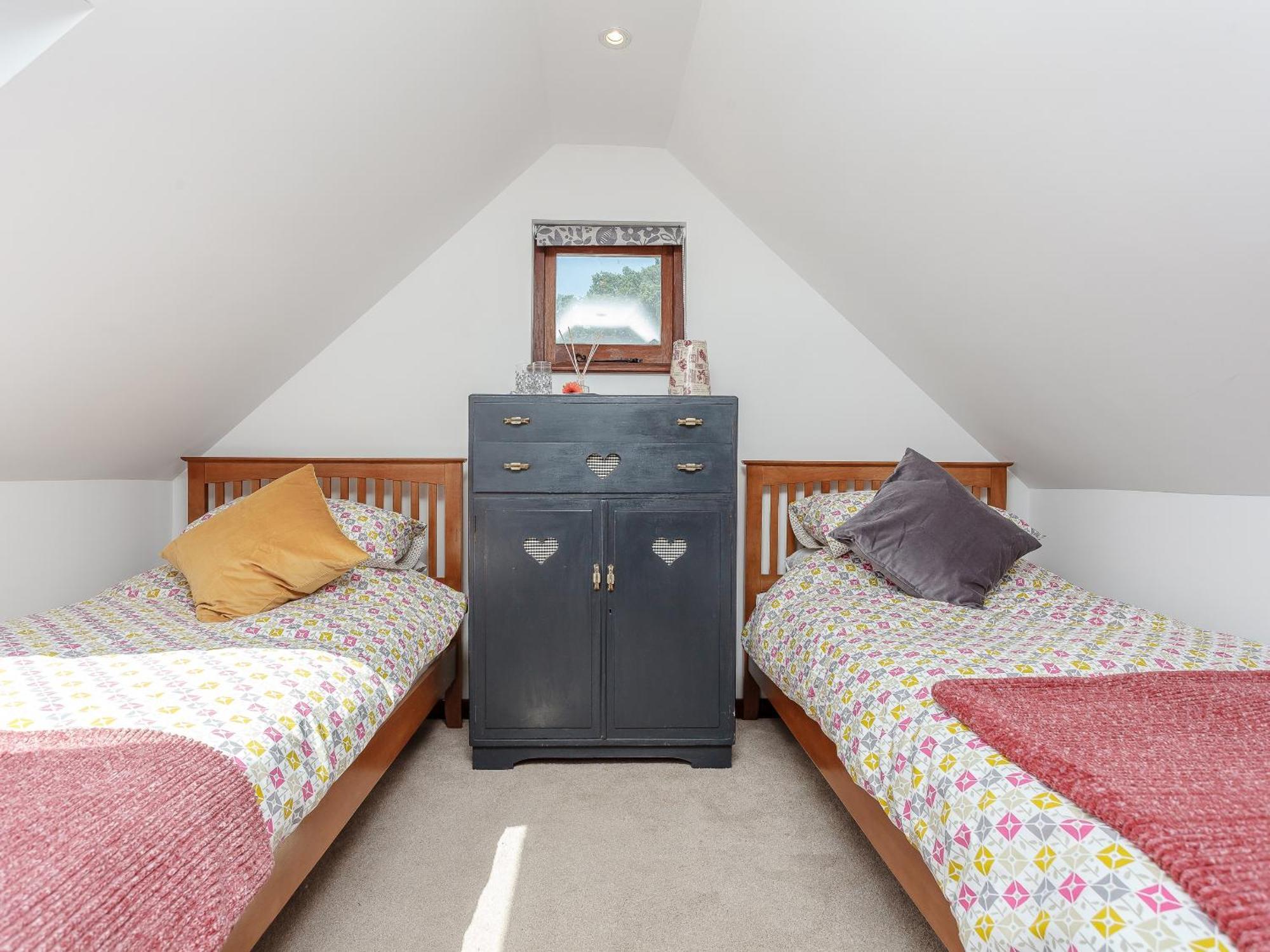 The Barn Villa Coldwaltham Екстериор снимка