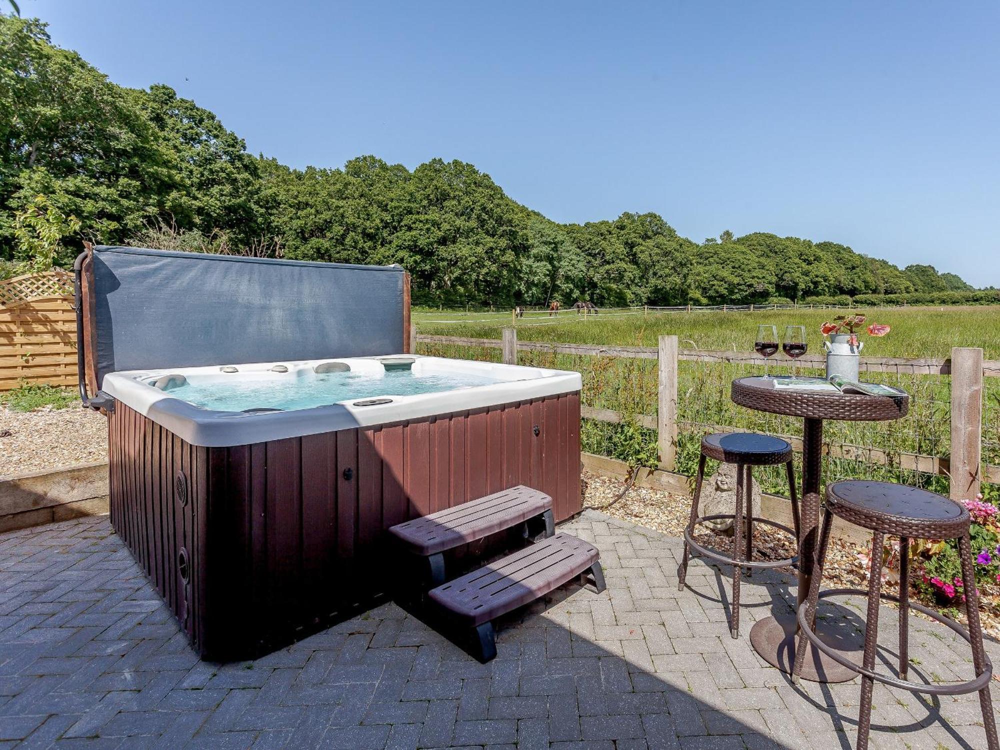 The Barn Villa Coldwaltham Екстериор снимка